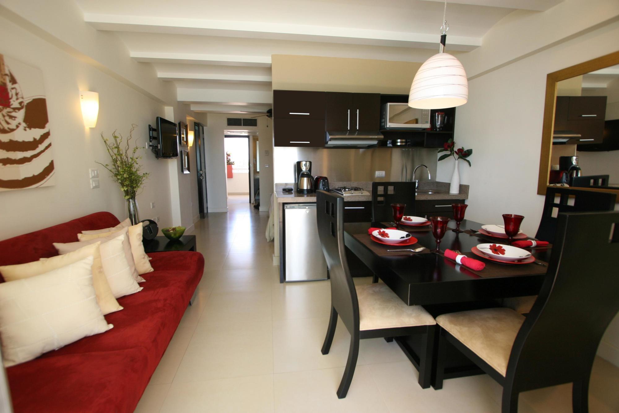 מזטלן Las Flores Beach Resort מראה חיצוני תמונה